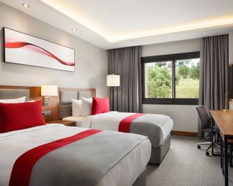 Ramada by Wyndham Izmir Aliaga - Aliaga - Slaapkamer