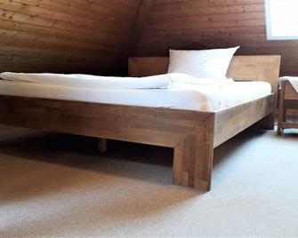 Room 35 - Nürtingen - Schlafzimmer