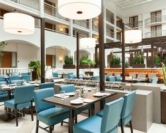 聖路易斯奧比斯保希爾頓合博套房酒店 - 聖路易斯奧比斯波 - 餐廳