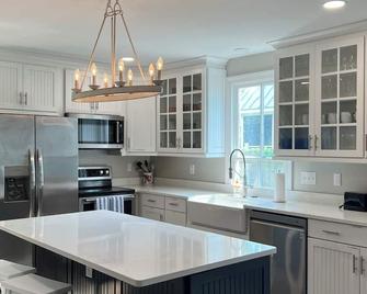 Anchors Aweigh - Cape Charles - Cocina