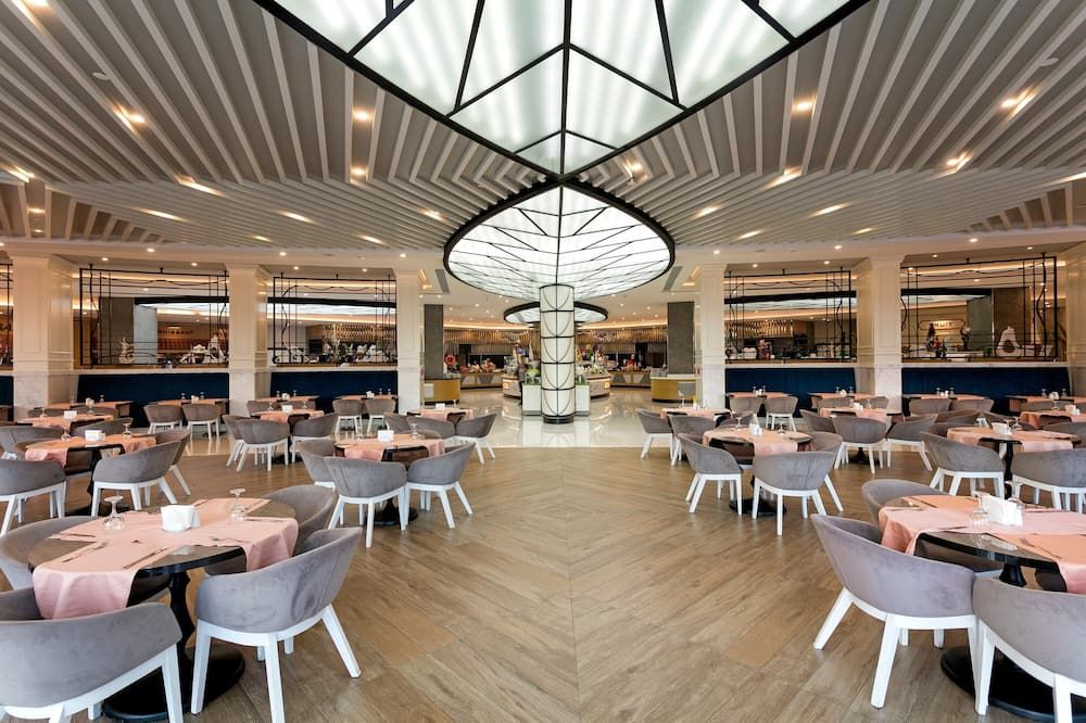 Long Beach Resort & Spa - אלניה - מסעדה