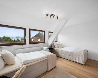 Malu Rooms - Top Lage, Kostenloser Parkplatz, Klima, Netflix, 24h Checkin - Ludwigsburg - Sypialnia