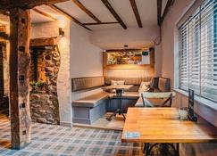 Charming 1-Bed loft in Caerleon - Newport - Restaurant