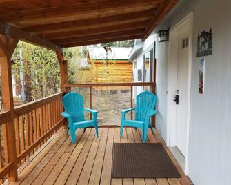 Denali Tri-Valley Cabins - Healy - Balkon