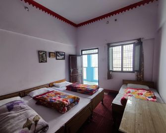 New Siddharth Hotel (Joshimath,uk) - Joshīmath - Bedroom