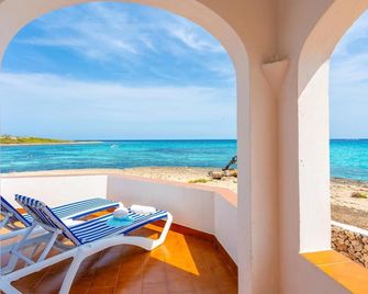 Voramar Waterfront - Three Bedroom Villa, Sleeps 6 - Sant Lluís - Balcony