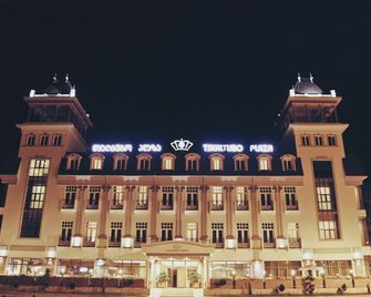 Tskaltubo Plaza Hotel & Resort - Tsqaltubo - Gebäude