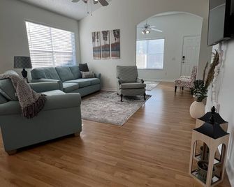 Peyton's Patio Homes in The Villages, Florida - Lady Lake - Living room