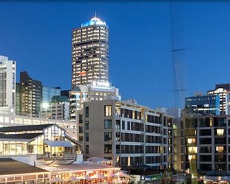 Alexander Inn - Auckland - Building