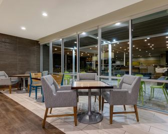 Home2 Suites by Hilton Orlando/International Drive South - אורלנדו - לובי