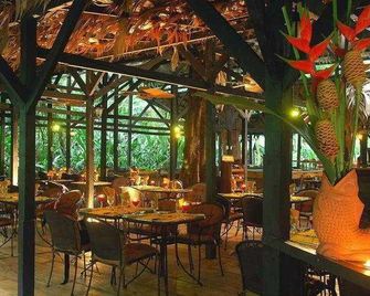 Almonds & Corals - Manzanillo - Restaurace