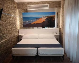 Hostal Costa de la Luz - Conil de la Frontera - Bedroom