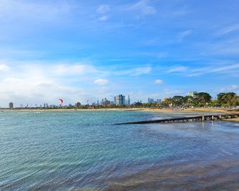 Stylish Studio with Great Amenities near Beachside - St Kilda - Beach