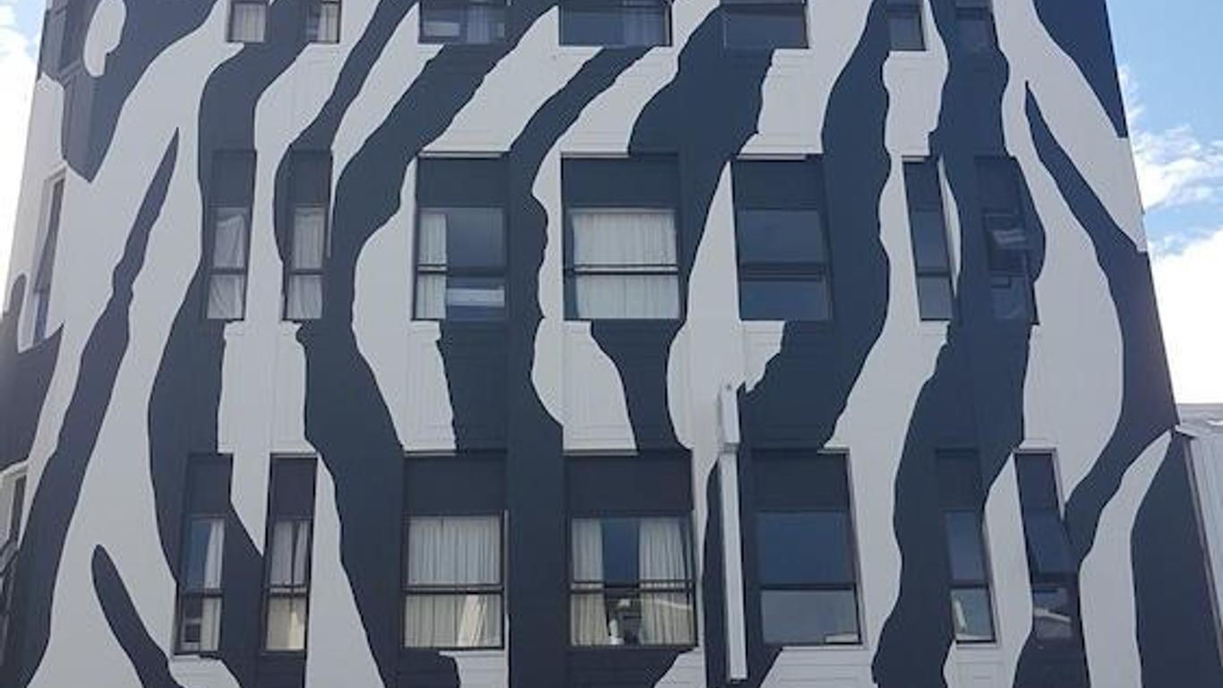 Wild Zebra Backpackers