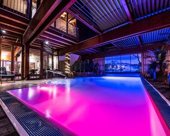 Mauritius Hotel & Therme - Keulen - Zwembad