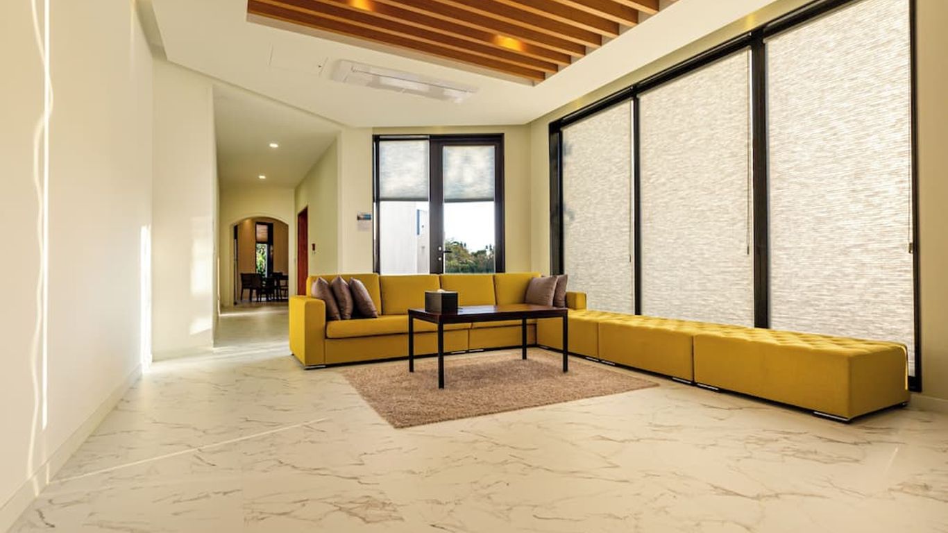 ليبنتيا هوتل آند بول فيلا