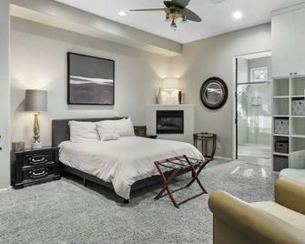 Amazing 5 Bedrooms, Fire Pit, Bbq, Pool, Theater, Pool Table, Steam Room, Casita - Fountain Hills - Bedroom