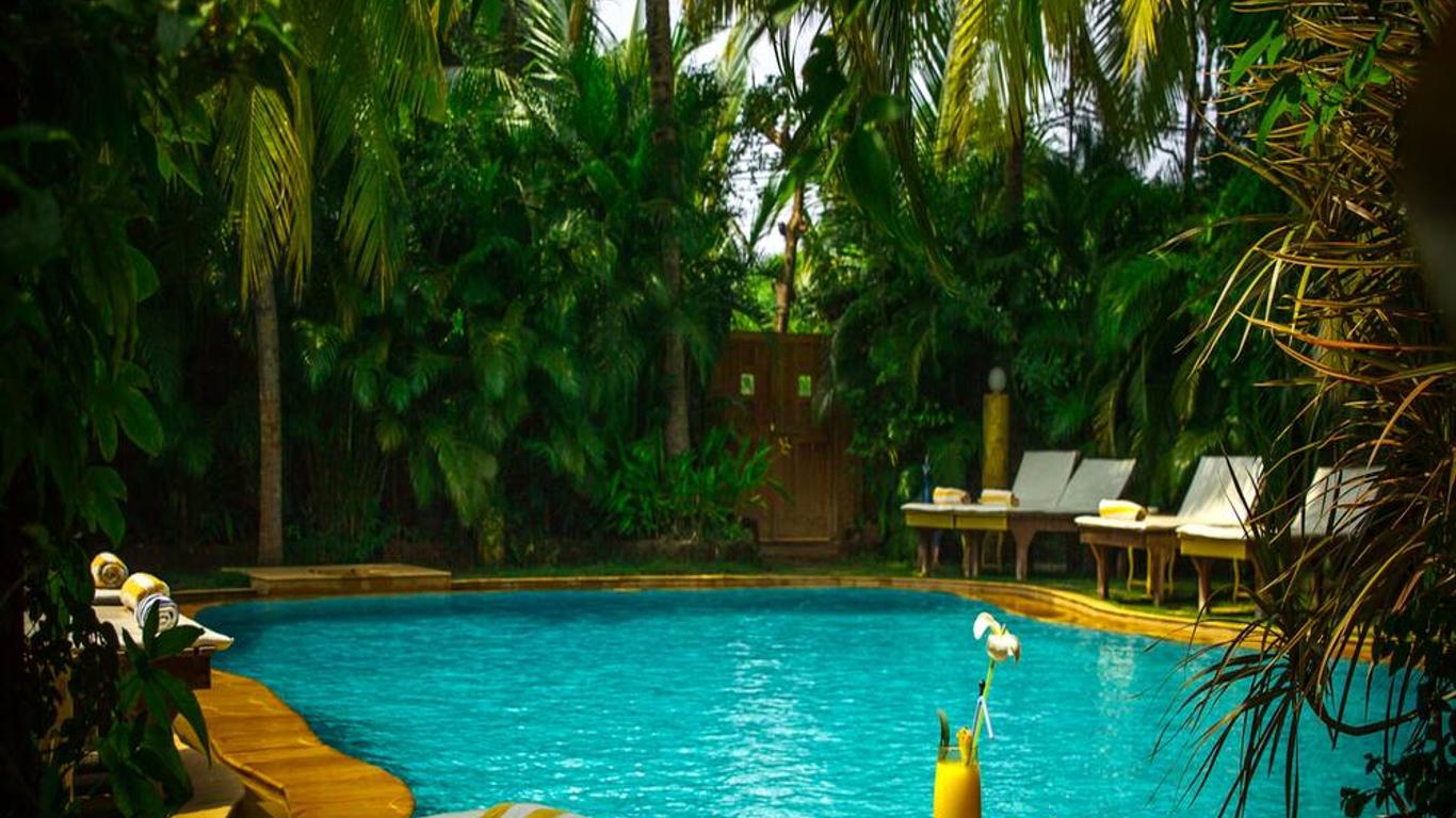 Papa Jolly Eco Resort-Near Morjim Beach