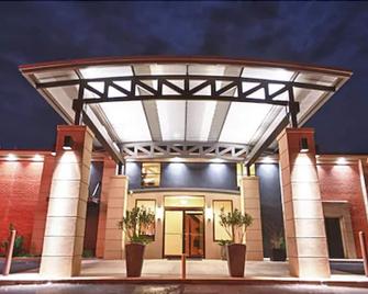 12 Oaks Hotel - טיילר - בניין