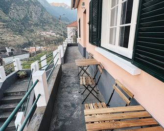 Ocean View Guest House - São Vicente - Balcón