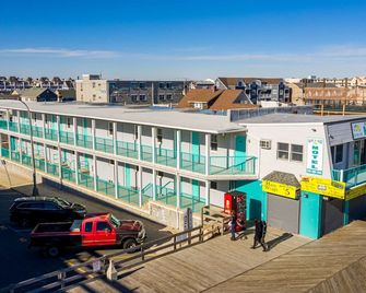 Boardwalk Sand & Surf Inn Oceanfront - Seaside Heights - Edificio