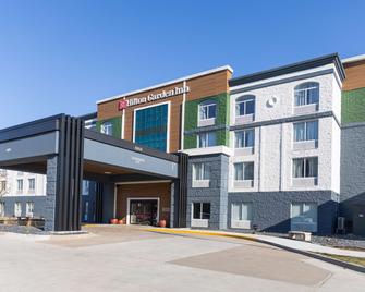 Hilton Garden Inn Des Moines Airport - דה מואן - בניין