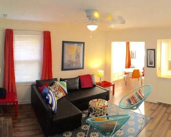 Columbia Metropolitan Getaway - Columbia - Sala de estar