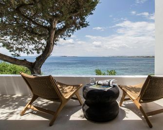 The Margi - Vouliagmeni - Schlafzimmer