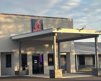Motel 6 East Windsor, Nj Hightstown - East Windsor - Edificio
