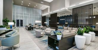 Embassy Suites by Hilton College Station - College Station - Area lounge