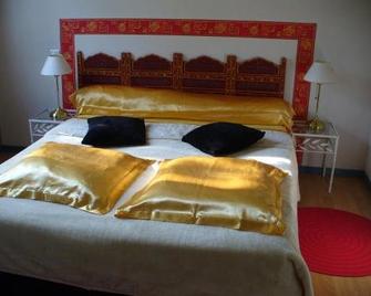 Chambre d'Hôtes Dyrslot - Saint-Denis-de-Pile - Bedroom