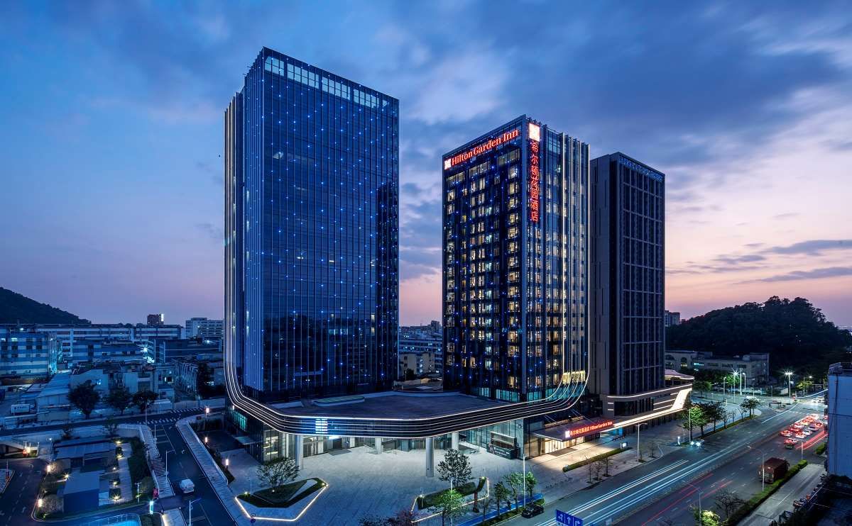 Hilton Garden Inn Shenzhen Airport thumbnail 2