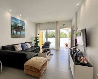 Vilamoura Club Villa 3 by Homing - Loulé - Sala de estar