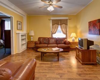 Suites on Main - Margaretville - Living room