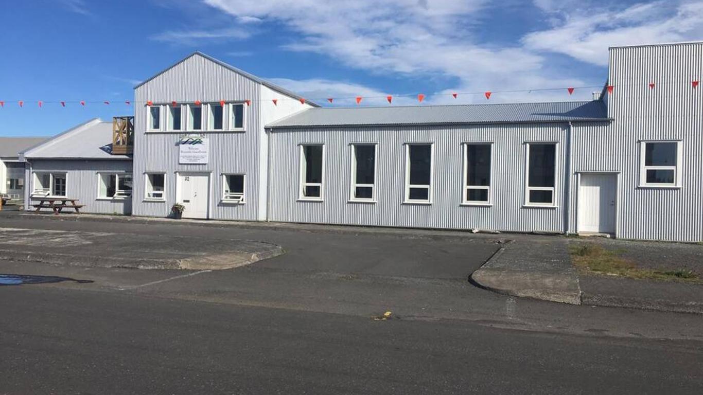 Welcome Riverside Guesthouse