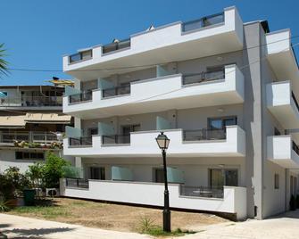 Smile Inn - Nydri - Gebouw