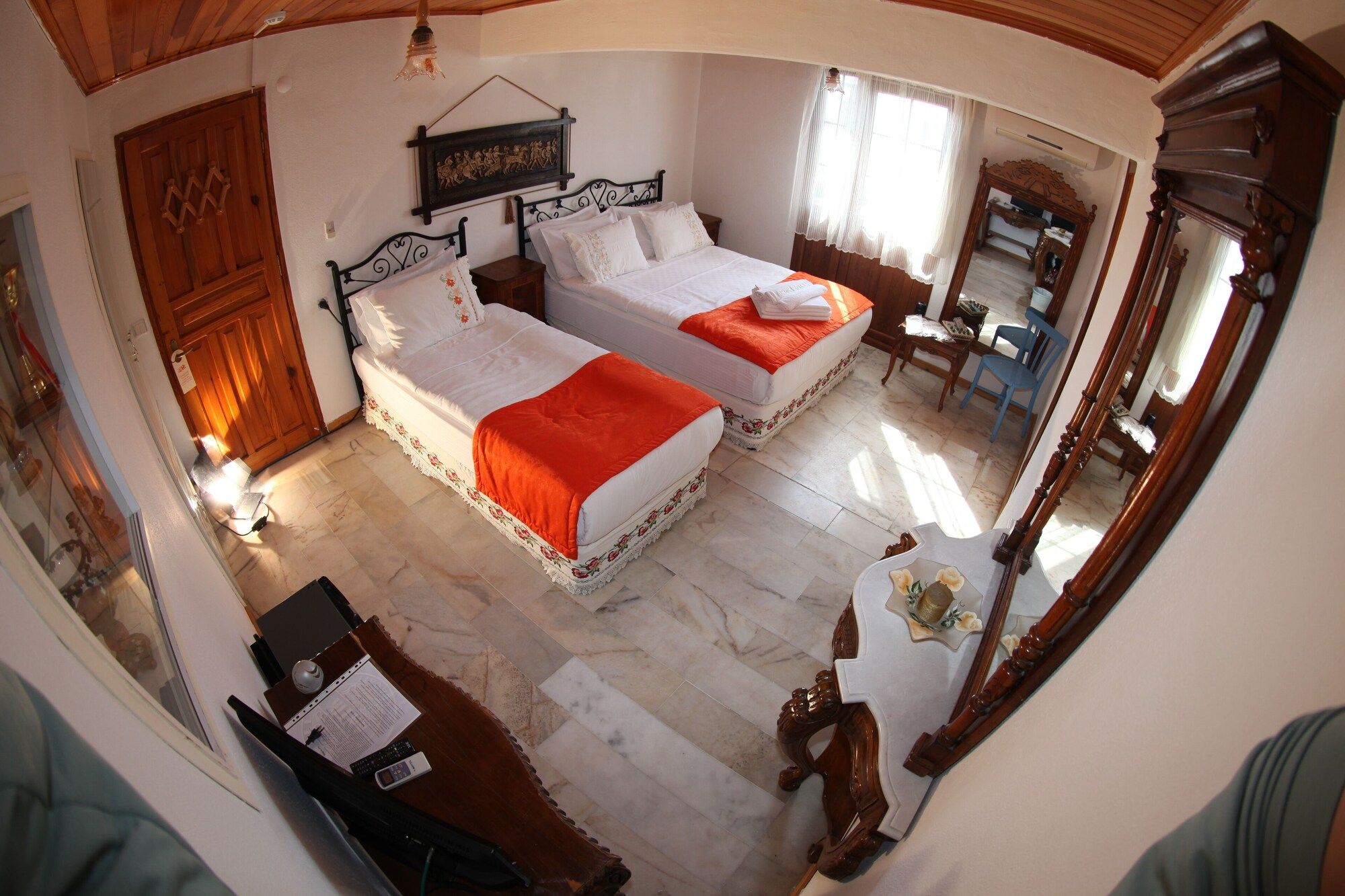 Antik Motel - Alacati - Habitación