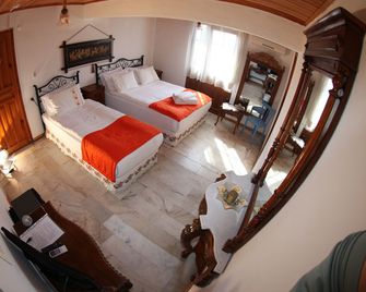 Antik Motel - Alacati - Habitación