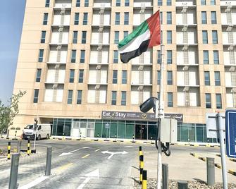 Easyhotel - Dubái - Edificio