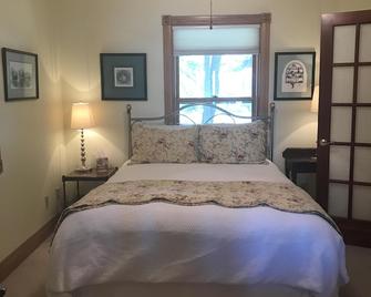 Perfect Family Getaway - Sandy Beach, 22 Ft. Pontoon, Water Trampoline and More! - Alexandria - Habitación