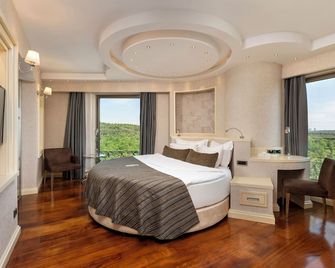 Limak Eurasia Luxury Hotel - Istanbul - Bedroom