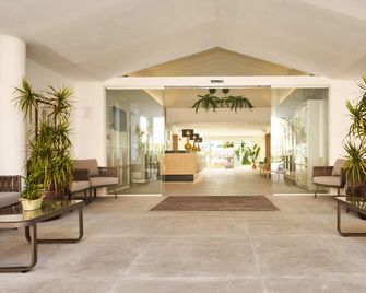 Hoposa Hotel & Apartaments Villaconcha - Port de Pollença - Lobby