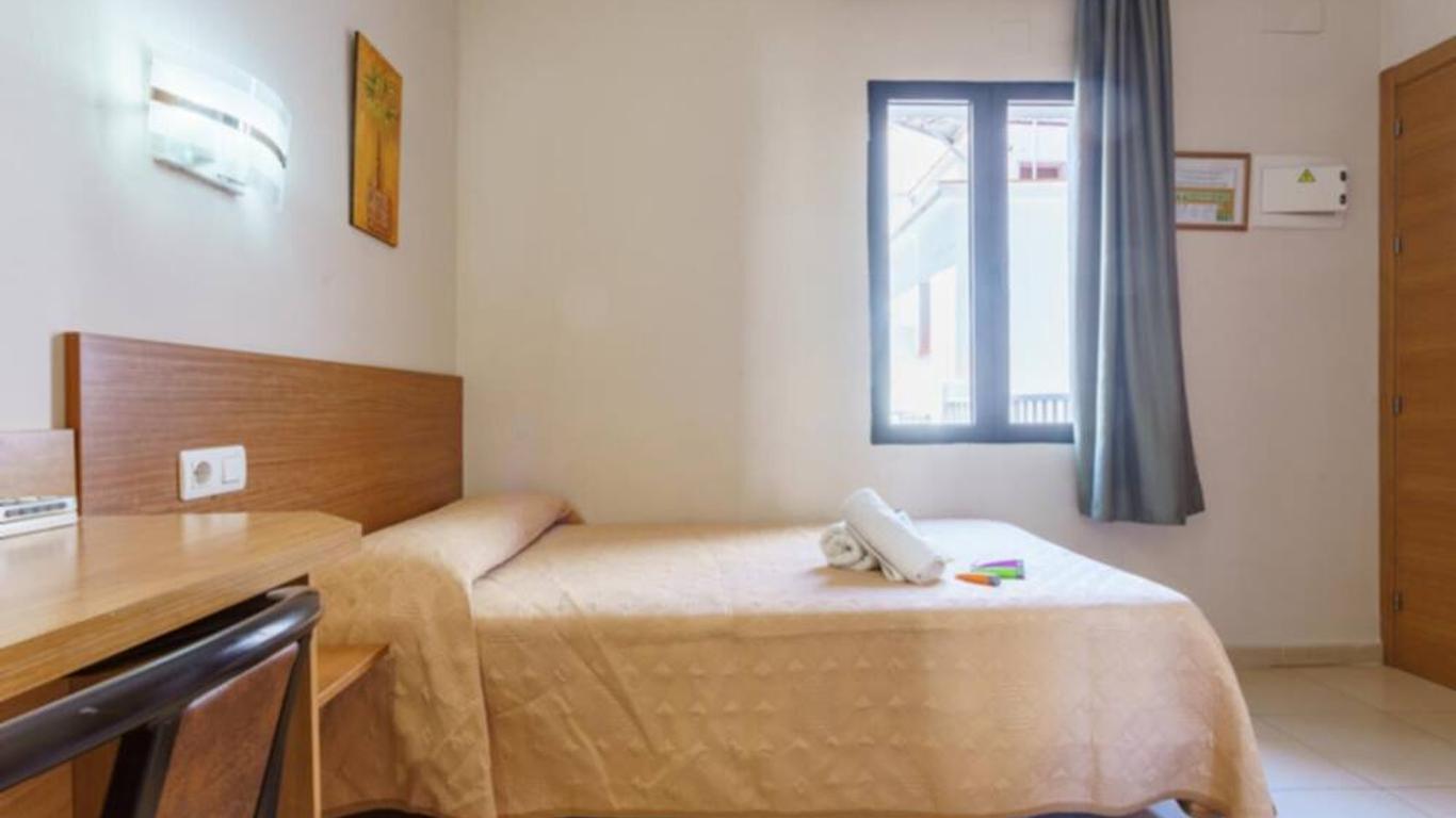 Hostal Costabella powered by Faro Homes