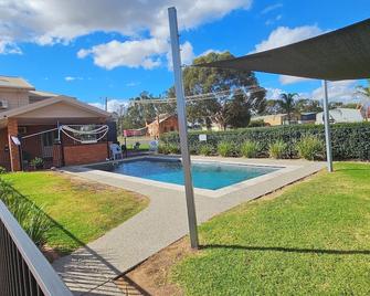 Bridge Motor Inn Tocumwal - Tocumwal