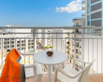 Aparthotel Vibra Sanan - Sant Antoni de Portmany - Balcony