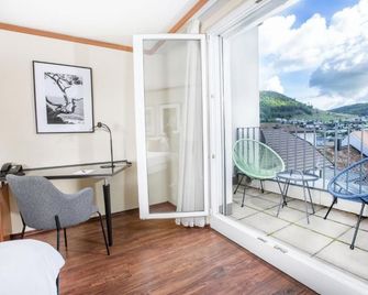 Hotel Engel - Self-Check-in - Liestal - Balcón