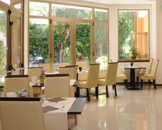Hotel Sonia Self Check In Only - San Dorligo della Valle - Ristorante