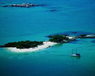 Duplex Penthouse - 4 very cozy suites - sleeps 11 - Angra dos Reis