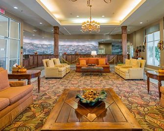 Vacation Village in the Berkshires - Lanesborough - Lobby