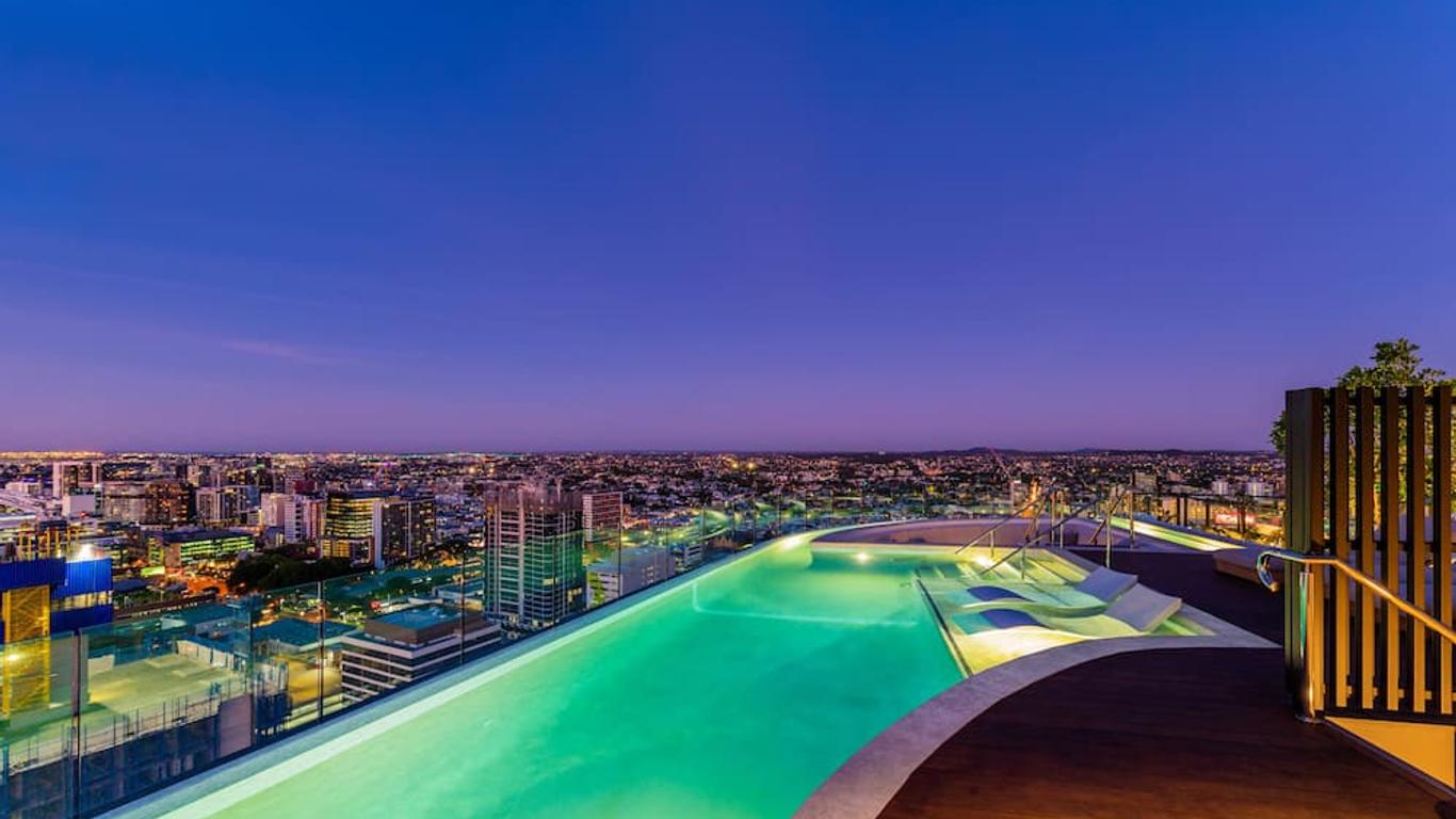 إف في باي بيبرز